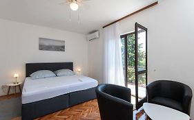 Apartments Ljiljana